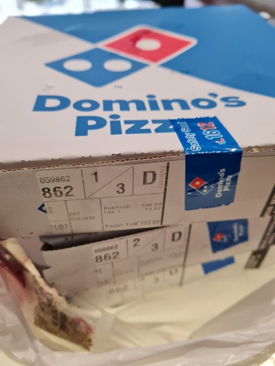 อาหาร หรือ เครื่องดื่ม