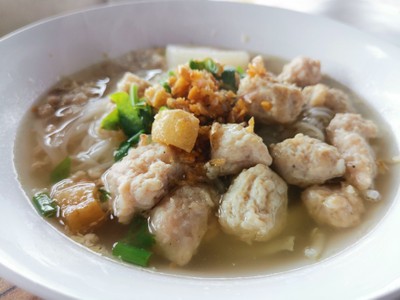 ก๋วยเตียวหมูเด้ง น้ำ
