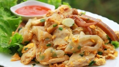 ก๋วยเตี๋ยวคั่วไก่