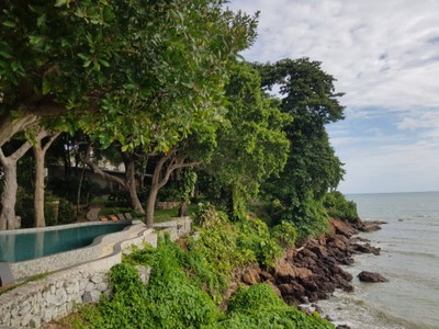 สระว่ายน้ำ/ชายหาด