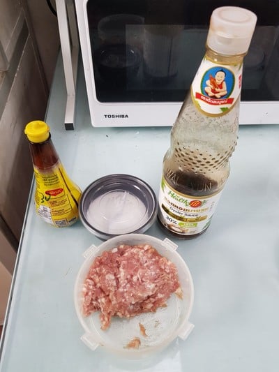 วิธีทำ หมูก้อนทอดหม้อไร้น้ำมัน วิธีทำ หมูก้อนทอดหม้อไร้น้ำมัน