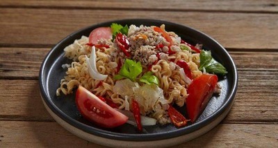 ยำมาม่า