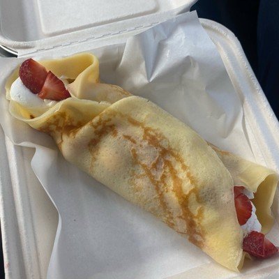 Crepe-เครปสตรอเบอรี่ครีมสด