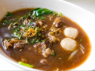 ก๋วยเตี๋ยวเนื้อพิเศษ