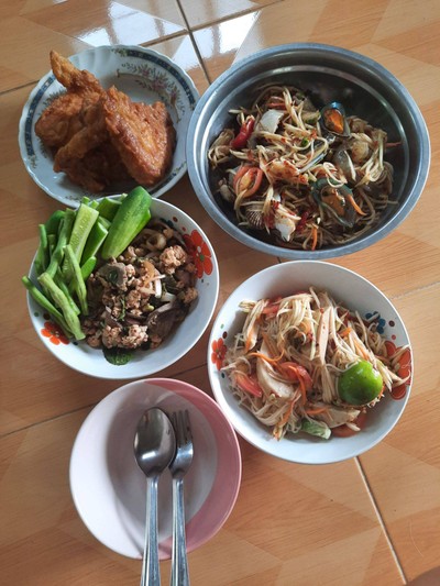 เมนูของร้าน ส้มตำเจ๊เอียง