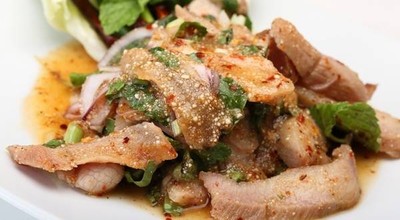 นำ้ตกคอหมูย่าง