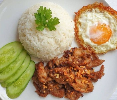 ทอดกระเทียม