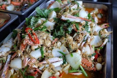 อาหาร หรือ เครื่องดื่ม