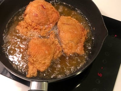 วิธีทำ สะโพกไก่กรอบสไปซี่ วิธีทำ สะโพกไก่กรอบสไปซี่