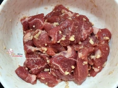 วิธีทำ [Philips Airfryer] หมูกระเทียม