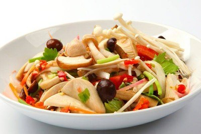 ยำเห็ดรวมมิตร