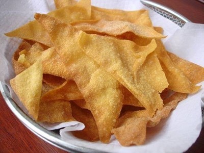 แผ่นเกี้ยวทอดกรอบ