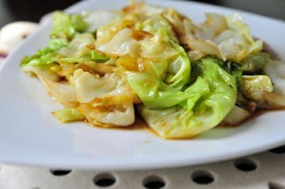 กะหล่ำปลีทอดน้ำปลา(เป็นกับข้าว)