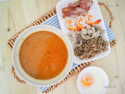 อาหาร หรือ เครื่องดื่ม