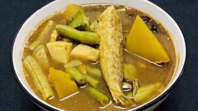 ขนมจีนน้ำยาใต้ (ข้าวแกงใต้) แม่ติ๋ม นครศรีฯ
