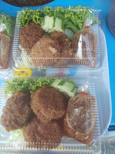 หมูทอดใส้วุ้นเส้น