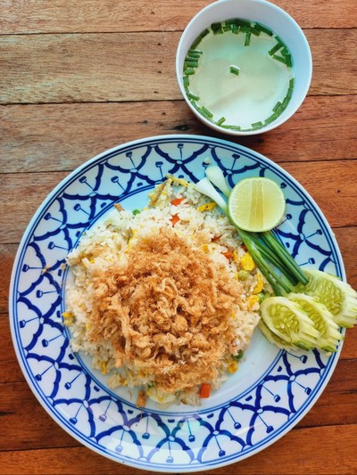 ข้าวผัดหมูหยอง