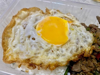 ไข่ดาว ( สุก,ไม่สุก ลูกค้าแจ้งได้คับ )