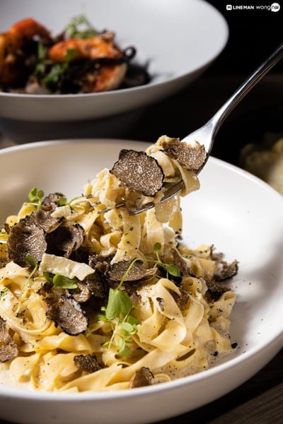 Aquila restaurant Chiangmai เชียงใหม่