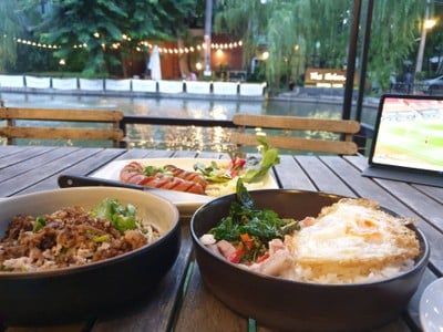 บรรยากาศ Hidden Backyard Cafe & Hangout