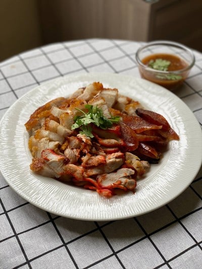 ข้าวหมูแดงสีมรกต ซ.สุกร1 ซ.สุกร1 (ต้นตำรับ)