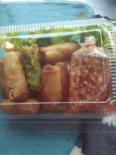 ป๋อเปี๋ยใส่เผือกทอด
