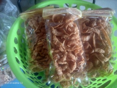 แค๊บหมูไรมันห่อใหญ่