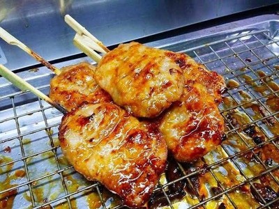 หมูปิ้ง(ใหญ่)5ไม้+ข้าวเหนียว 1 ห่อ(ชุดละ)