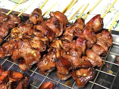 กึ๋นไก่ย่าง5ไม้+ข้าวเหนียว 1 ห่อ(ชุดละ)