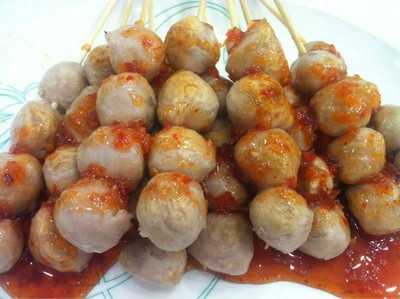 ลูกชิ้นหมูปิ้ง(ไม้ละ)