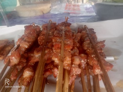 หมูย่าง