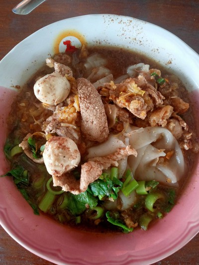 ก๋วยเตี๋ยวเรือ เส้นใหญ่