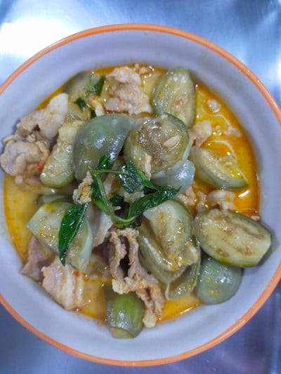 ร้านปิ่นแก้ว