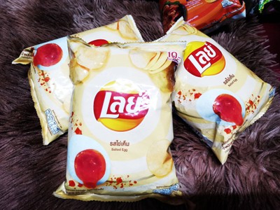 เลย์ รสไข่เค็ม 10 บาท