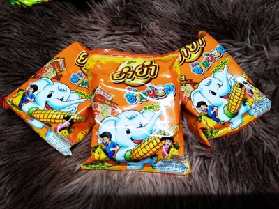 ยำยำ ช้างน้อย รสข้าวโพด ขนาด 20 กรัม ราคา 3 บาท