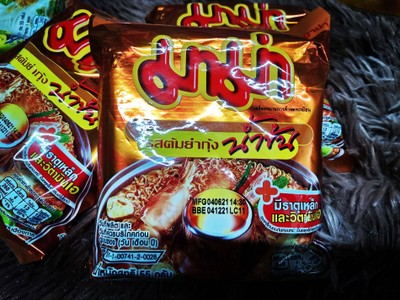 บะหมี่กึ่งสำเร็จรูป มาม่า