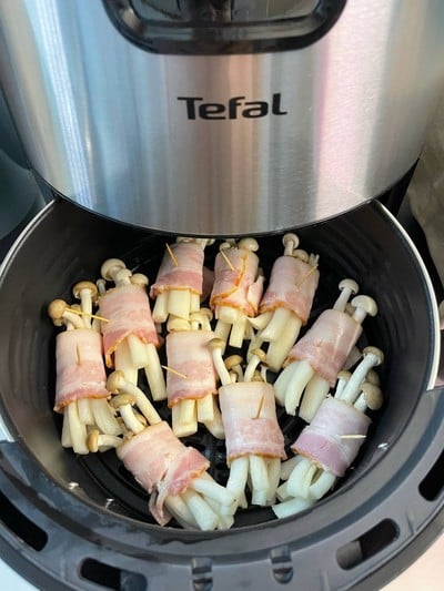 วิธีทำ เห็ดหิมะพันเบคอน สูตรหม้อทอดไร้น้ำมัน วิธีทำ เห็ดหิมะพันเบคอน สูตรหม้อทอดไร้น้ำมัน