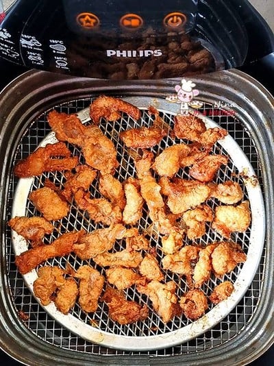 วิธีทำ [Philips Airfryer] หนังไก่ทอดกรอบ เขย่าผงปรุงรส