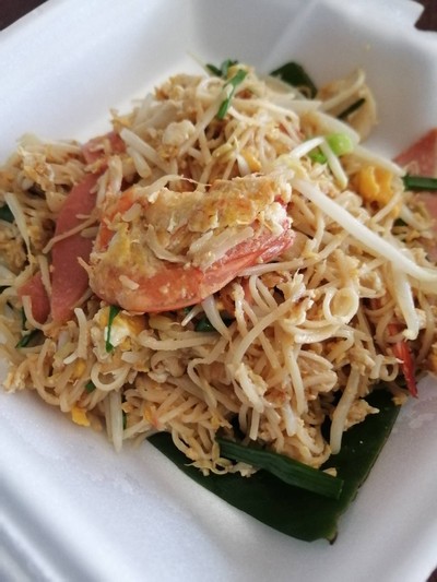 ผัดหมี่ฮ่องกงกุ้งเห็ดหอม