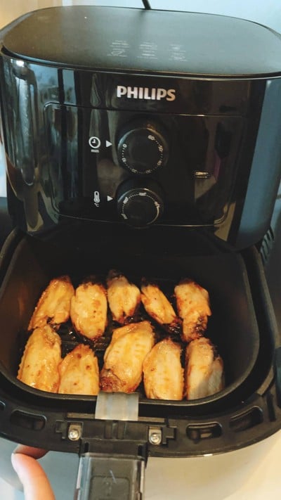 วิธีทำ Air Fryer Chicken Wings with Sriracha Mayo