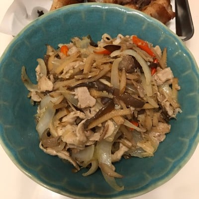 หมูผัดขิง หมูผัดขิง