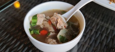 ต้ม แซบกระดูกหมู