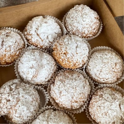 เนื้อสัมผัสกรอบนอกนุ่มใน ควรทานให้หมดภายในวันเดียว