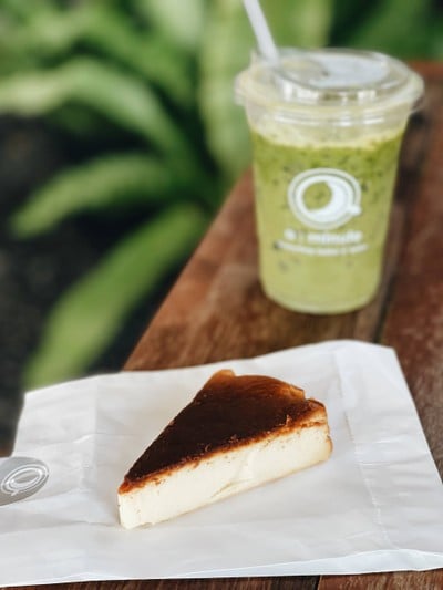 A minute coffee house