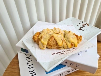 MOLYN Cafe MOLYN Cafe (ซอยมัยลาภ)