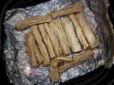 วิธีทำ [Philips Airfryer] ฟองเต้าหู้ทอดซอสกะเพรา