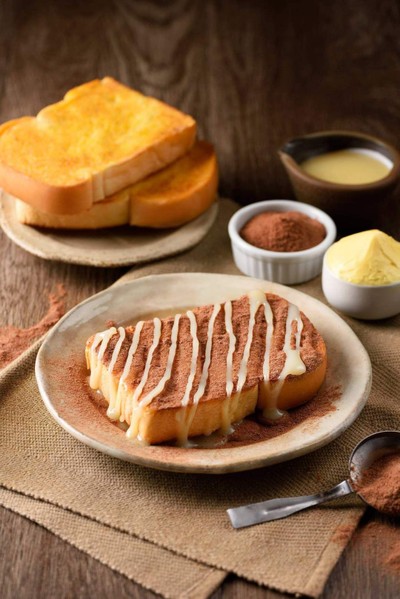 ขนมปังปิ้งเนย+นม+ไมโล 2 แผ่น