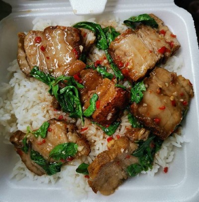 ข้าวกะเพราหมูกรอบ