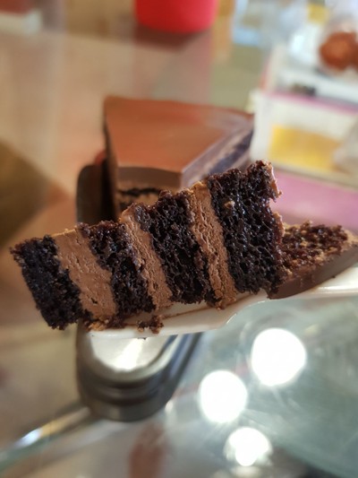 อาหาร หรือ เครื่องดื่ม