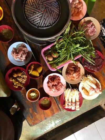 อิ่มเอมหมูกระทะ